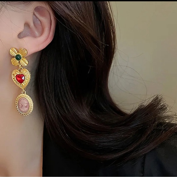 Ego UK Cameo Gold Dangle Earrings - Picture 4 of 10